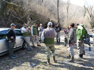Breve brifing prima del fiume